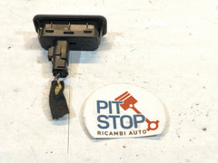 8200076268 PULSANTE MANIGLIA PORTELLONE POSTERIORE SCENIC X-MOD 12Serport