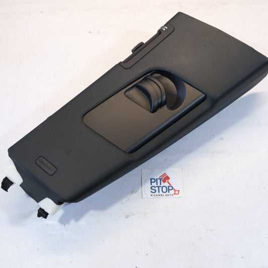 4M8867244B MONTANTE INTERNO ANT. DESTRO AUDI Q8 2018> BX51