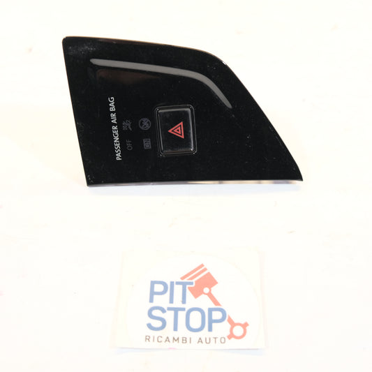 PULSANTE LUCI DI EMERGENZA VOLKSWAGEN Polo 6° Serie 2G0953509 (17>) 10g