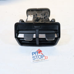 83a819203 BOCCHETTA ARIA AREAZIONE POSTERIORE AUDI Q3 F3B 2023 12S