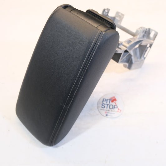 8y0864283 BRACCIOLO INTERNO IN PELLE NERO AUDI A3 8Y 2020> BX51