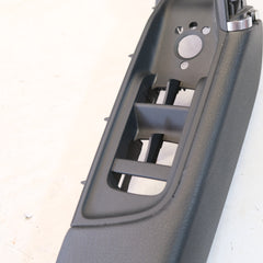 81A867173 BRACCIOLO PANNELLO MANIGLIA ANTERIORE SINISTRO AUDI Q2 (GAB) 2016> bx51