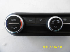 Centralina Comandi Clima A/C Alfa Romeo Stelvio 01561390660 FG21 12GCENTR1
