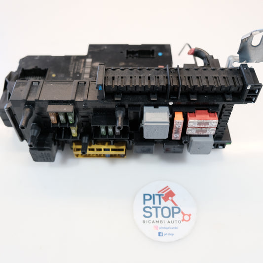 2049000902 SCATOLA PORTA FUSIBILI MERCEDES Classe C Berlina W204
