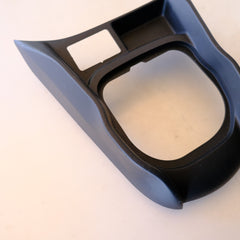 7356221850 CORNICE LEVA CAMBIO RIVESTIMENTO FIAT DOBLO' 2015> 12S