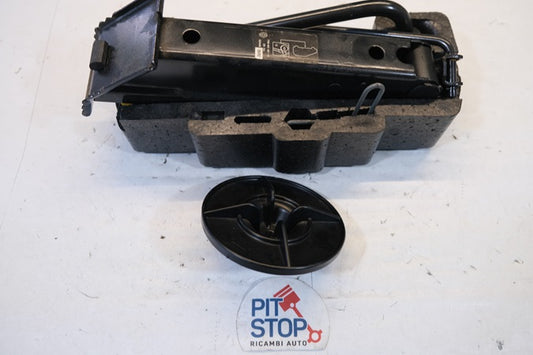 7700845681 CRIC RUOTA DI SCORTA ATTREZZI RENAULT TWINGO 1993/2007 12G