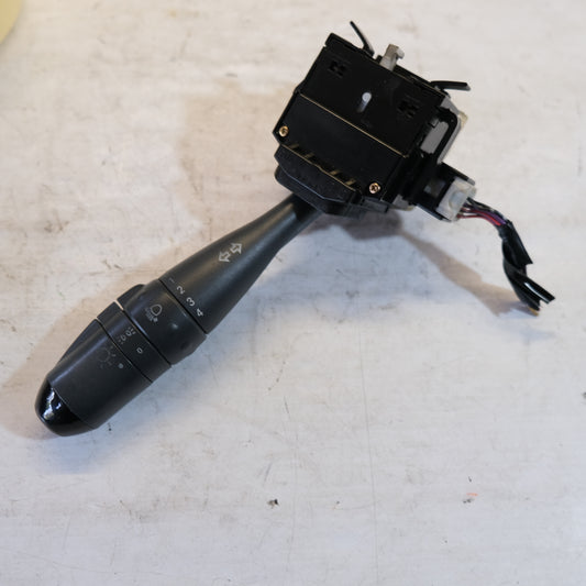 A4545400844CL2A DEVIOLUCI GRUPPO DI COMANDO LUCI SMART FORFOUR 2005 10s