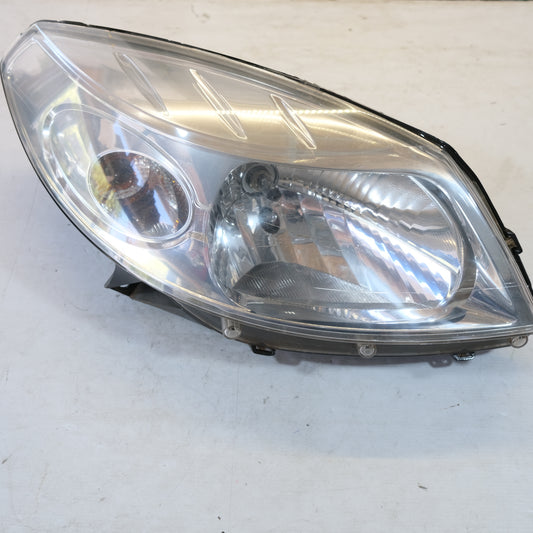 8200733877 FARO FANALE ANTERIORE DESTRO DX DACIA Sandero 1° Serie (08>12) 12g