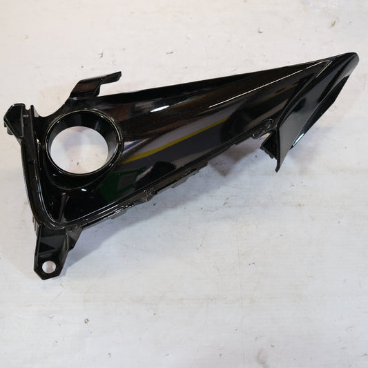 81481-02a00 GRIGLIA PARAURTI FENDINEBBIA ANT. DESTRO TOYOTA COROLLA 12S