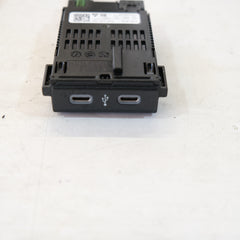 2G6035700 PORTE INGRESSO USB-C TUNNEL CENTRALE VOLKSWAGEN TAIGO T-ROC 2017> 10g