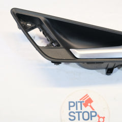 81A837020B MANIGLIA INTERNA ANTERIORE DESTRA AUDI Q2 (GAB) (2016 IN POI) 12g