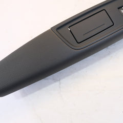 4m8867363 MANIGLIA INTERNA PANNELLO POSTERIORE DESTRO AUDI Q8 2018> BX51