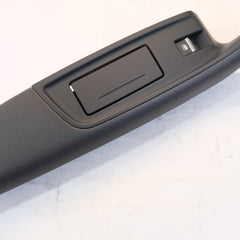 4m8867363 MANIGLIA INTERNA PANNELLO POSTERIORE DESTRO AUDI Q8 2018> BX51