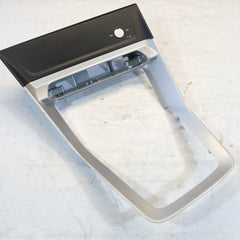 83B864260VY1 BASE CONSOLE CORNICE PLANCIA LEVA CAMBIO AUDI Q3 2018> bx51