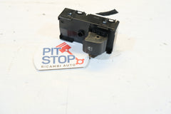 93581n70504x PULSANTE ALZAVETRO ANTERIORE DX HYUNDAI TUCSON IV NX4E 2020> 10g