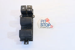 84040-02550 PULSANTIERA ALZAVETRI ANTERIORE SINISTRO SX TOYOTA YARIS CROSS 2024