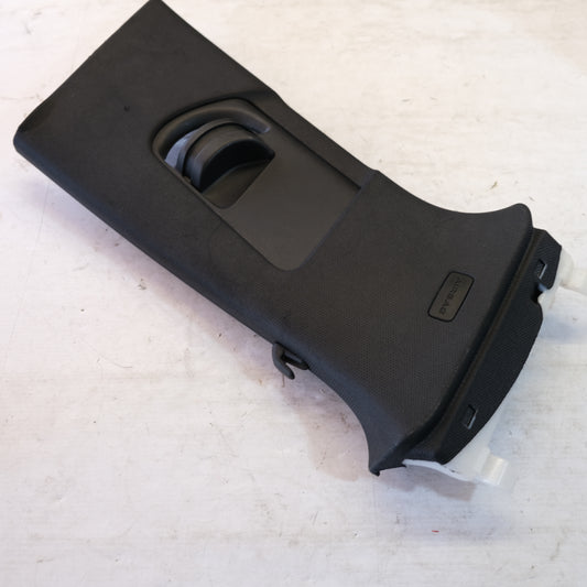 8w0867244e RIVESTIMENTO MONTANTE A.DX DESTRO AUDI A4 8W 2015> BX51S