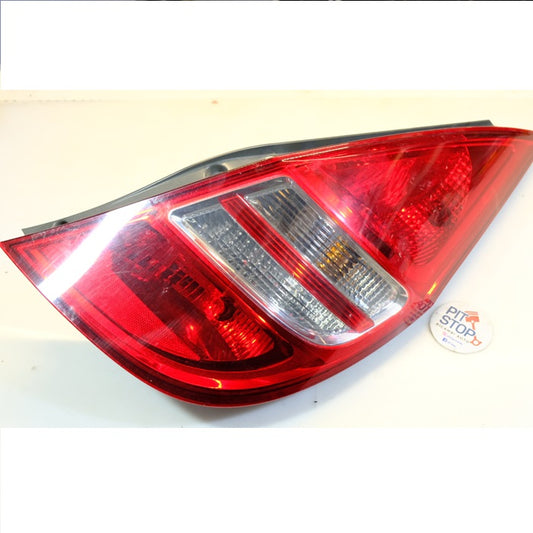 92402-2L0 STOP FANALE POSTERIORE DESTRO PASSEGGERO HYUNDAI i30 berlina 2009