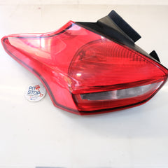 STOP FANALE FARO POSTERIORE SINISTRO FORD FOCUS BERLINA 2015 NO LED 10GESP
