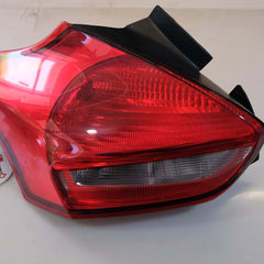 STOP FANALE FARO POSTERIORE SINISTRO FORD FOCUS BERLINA 2015 NO LED 10GESP