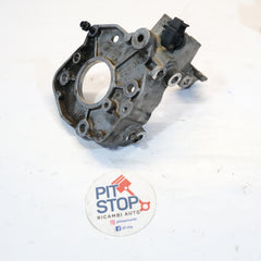 9811331380 SUPPORTO STAFFA POMPA COMMON RAIL FORD FOCUS 1.5 TDCI MK4 2018>