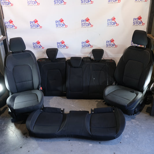 TAPPEZZERIA COMPLETA IN TESSUTO FORD FOCUS MK4 SW 2018> BX51