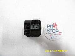 5xg28dx9ac 5XG28DX9AD INTERFACCIA PRESA USB/INGRESSO AUX JEEP 831312