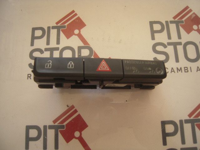 Pulsante luci di emergenza - Opel Zafira B 2è Serie - Pit Stop Ricambi Auto