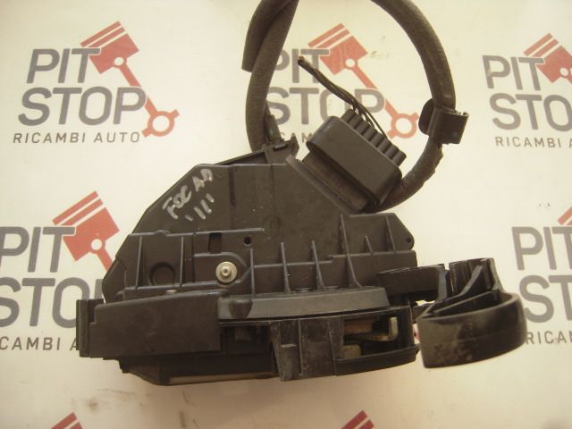 Serratura Anteriore Destra - Ford Focus Berlina 5è Serie - Pit Stop Ricambi Auto