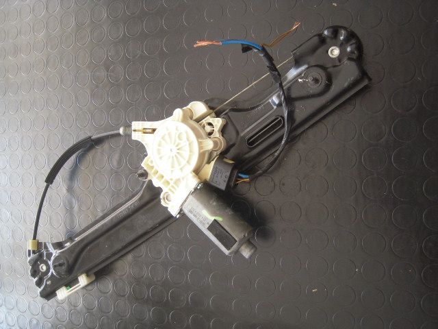 Motorino Alzavetro posteriore destra - Bmw X6 E71 1è Serie - Pit Stop Ricambi Auto