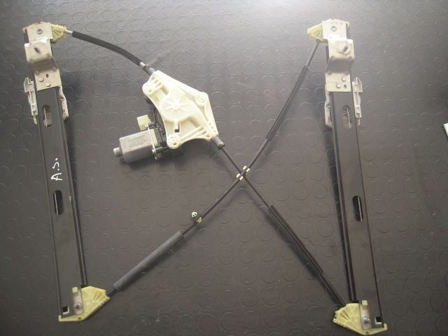 Motorino Alzavetro Anteriore Sinistro - Seat Leon 4è Serie - Pit Stop Ricambi Auto