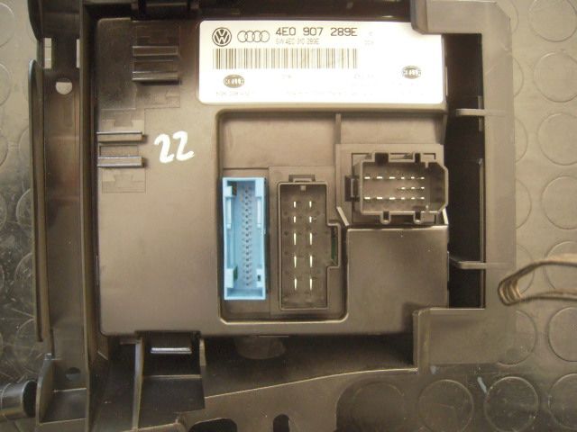 Centralina servizi confort sotto il sedile - Audi A8 2è Serie Restyling (4e2) - Pit Stop Ricambi Auto