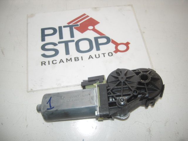 Motorino elettrico scorrimento sedile ant. SX - Volkswagen Passat Variant 4è Serie - Pit Stop Ricambi Auto