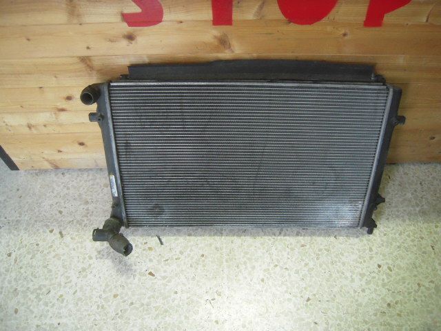 Radiatore acqua - Volkswagen Passat Berlina 4è Serie - Pit Stop Ricambi Auto