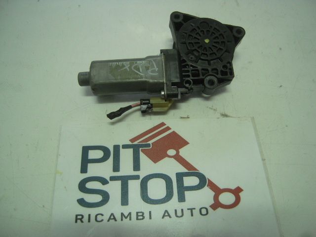 Motorino Alzavetro posteriore destra - Kia Carens 2è Serie - Pit Stop Ricambi Auto