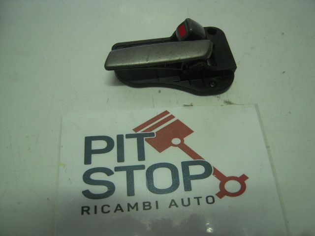 Maniglia interna Posteriore Destra - Kia Carens 2è Serie - Pit Stop Ricambi Auto