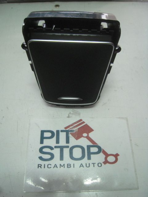 Cassetto porta bibite - Mercedes Classe A Serie (w176) (12>18) - Pit Stop Ricambi Auto
