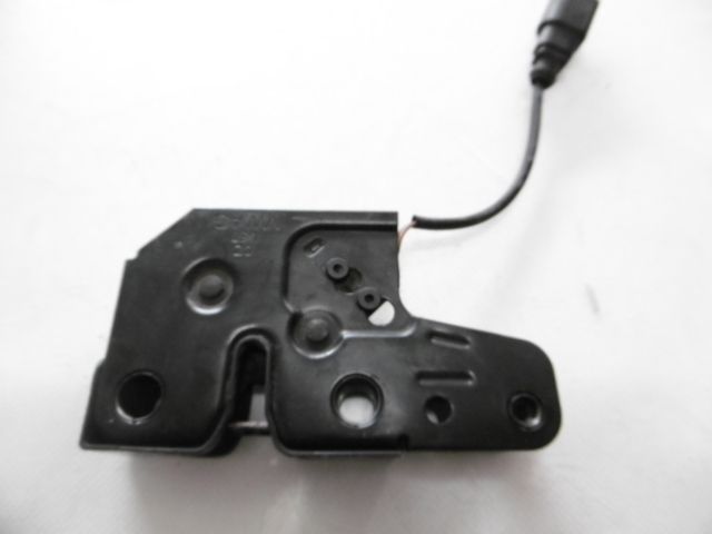 Serratura cofano anteriore - Volkswagen Polo 4è Serie - Pit Stop Ricambi Auto