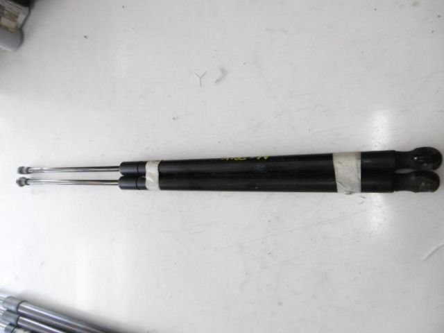 Pistoncini cofano Post. - Mercedes Glc Coupe (bm 253) (6.2016) (16>) - Pit Stop Ricambi Auto