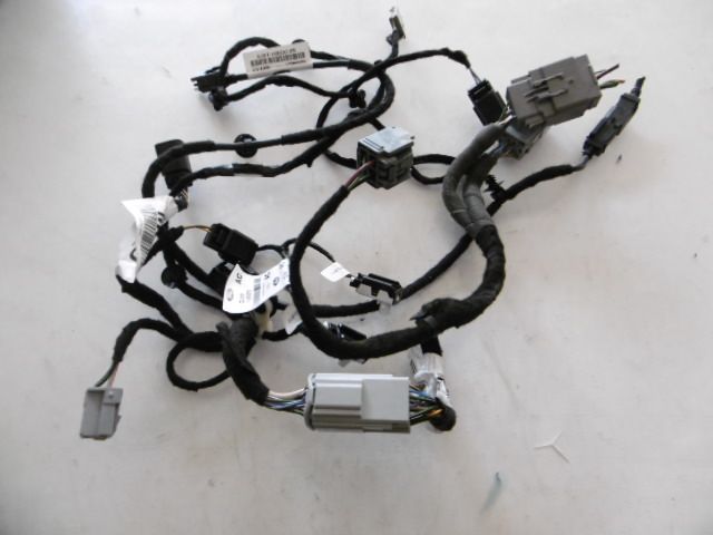 Cablaggio - Ford Kuga Serie (16>) - Pit Stop Ricambi Auto