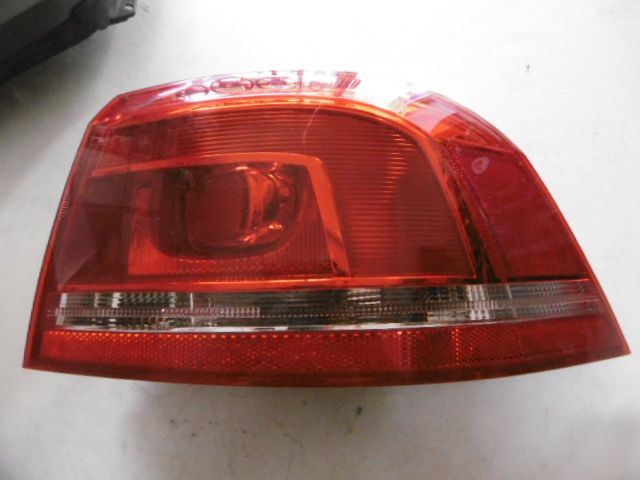 Stop fanale posteriore Destro - Volkswagen Passat Variant 5è Serie - Pit Stop Ricambi Auto