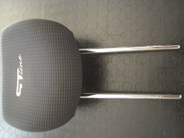 Poggiatesta anteriore DX - Renault Megane Iii Grand Tour (08>15) - Pit Stop Ricambi Auto