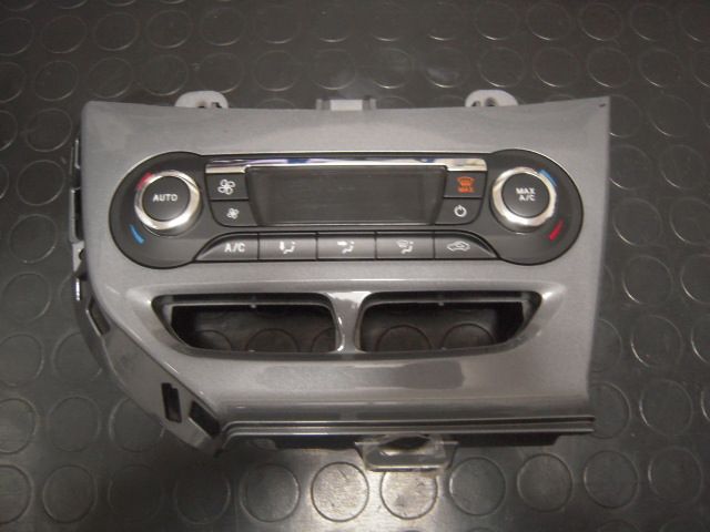 Centralina clima - Ford Focus Berlina 5è Serie - Pit Stop Ricambi Auto