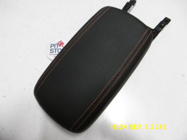 Bracciolo centrale - Kia Stonic Serie (17>) - Pit Stop Ricambi Auto