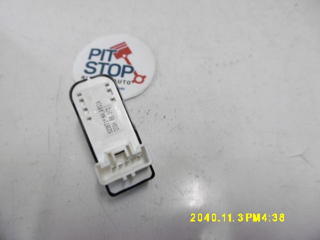 Pulsantiera Anteriore Destra - Mazda Cx3 Serie - Pit Stop Ricambi Auto