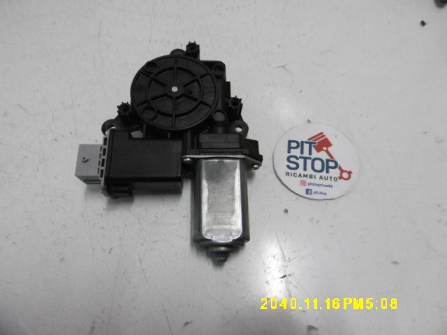 Motorino Alzavetro anteriore destra - Alfa Romeo Giulietta Serie (940_) (10>13) - Pit Stop Ricambi Auto