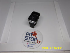 Pulsante apertura portellone posteriore - Mercedes Cla Serie (13>) - Pit Stop Ricambi Auto