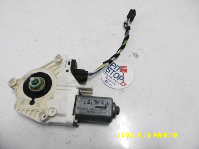 Motorino Alzavetro posteriore destra - Audi A6 Avant Serie C6 (4f5) (04>12) - Pit Stop Ricambi Auto