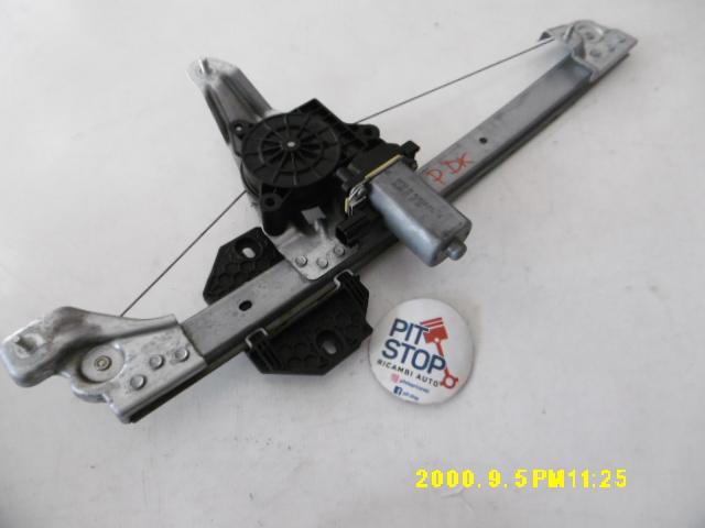 Motorino Alzavetro posteriore destra - Dacia Sandero Serie Ii (12>20) - Pit Stop Ricambi Auto