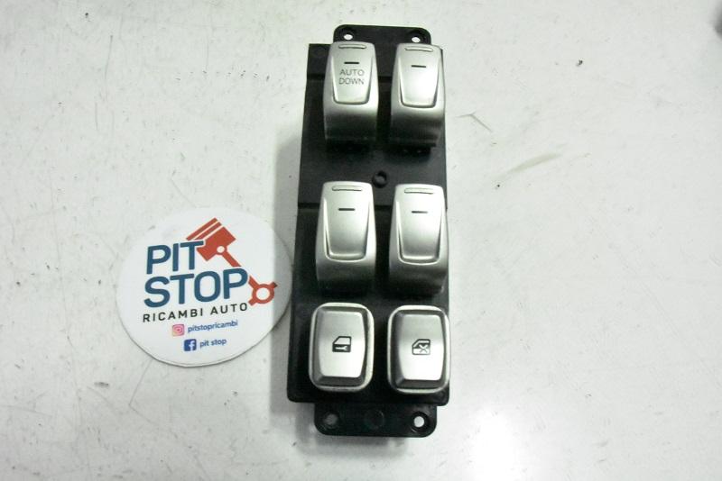 Pulsantiera Anteriore Sinistra - Ssangyong Tivoli Serie (15>) - Pit Stop Ricambi Auto